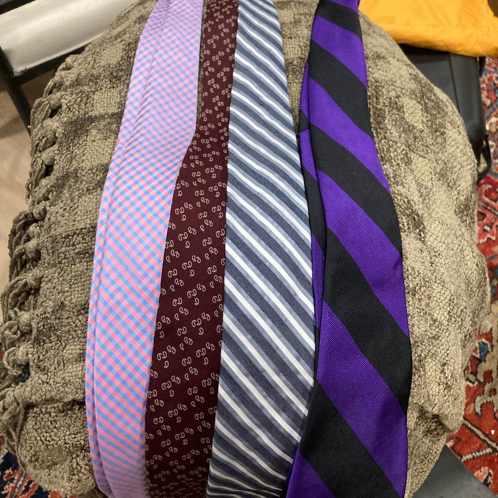 Set of 4 ties